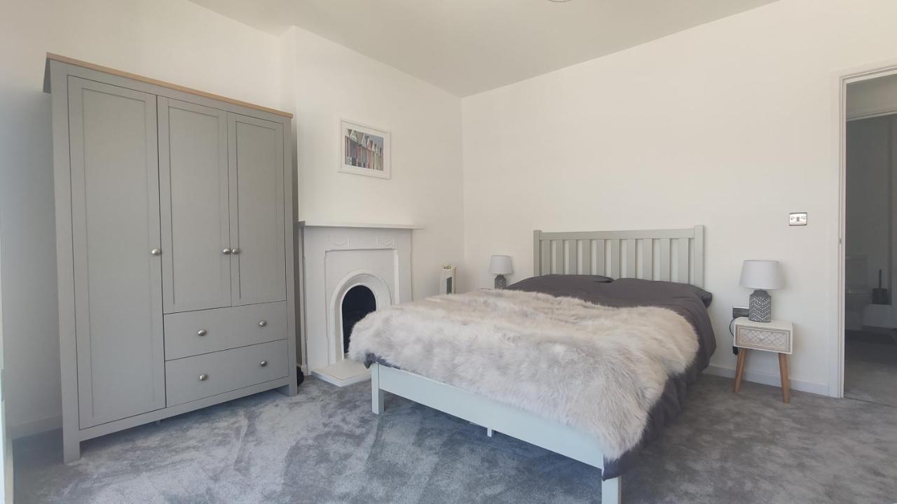Stunning One Bedroom Holiday Flat In Веймут Екстер'єр фото